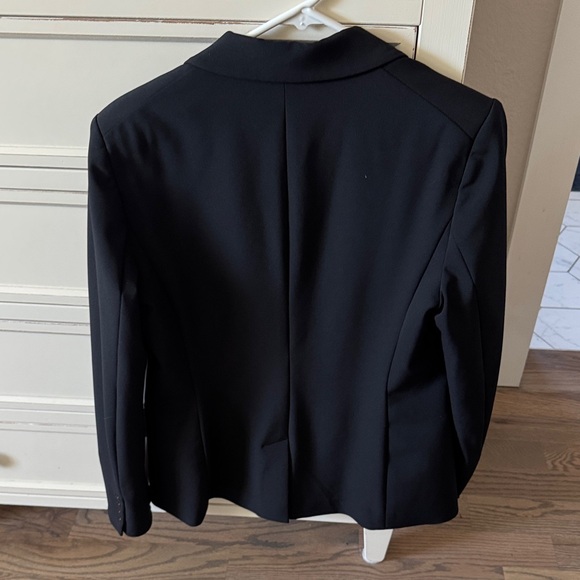 Veronica Beard Classic Black Blazer - Picture 5 of 6